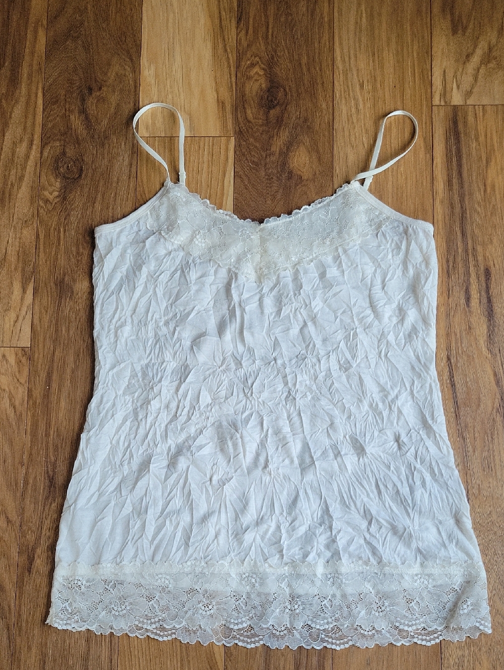 Maurices Cream Ivory Lace-Trim Spaghetti Stray Cami Tank Top Size Large Layering